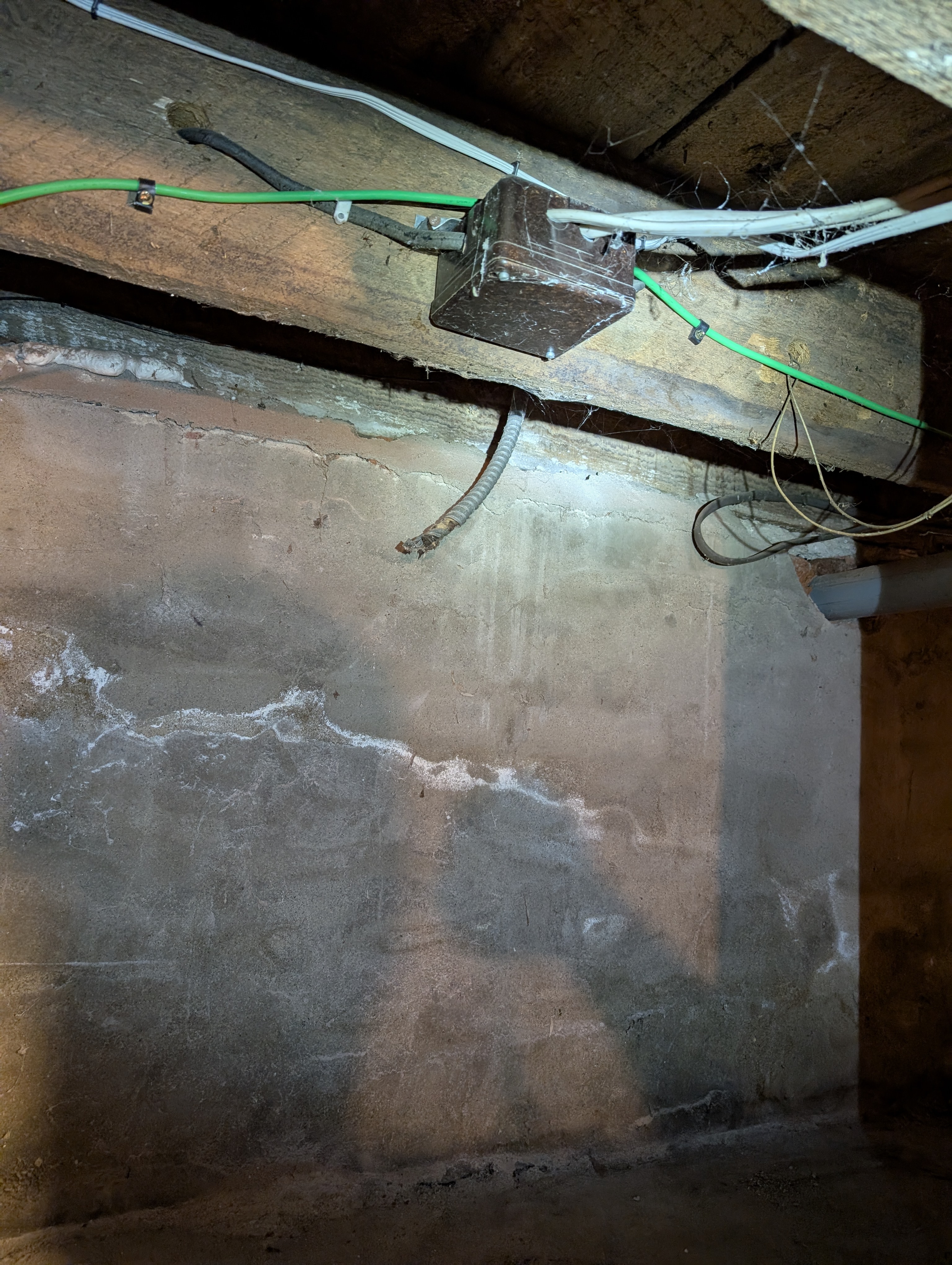 Dangling wire, potentially hot